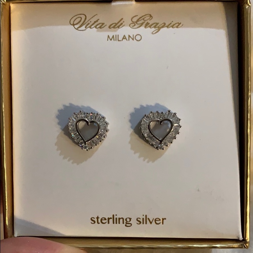 Sterling Silver heart shaped earrings 🤍 ✨